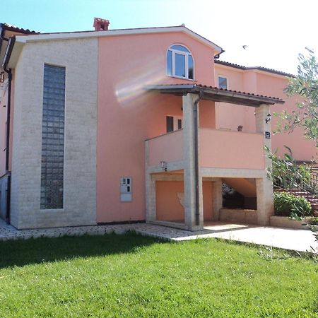 Apartments Vera Ližnjan Екстериор снимка