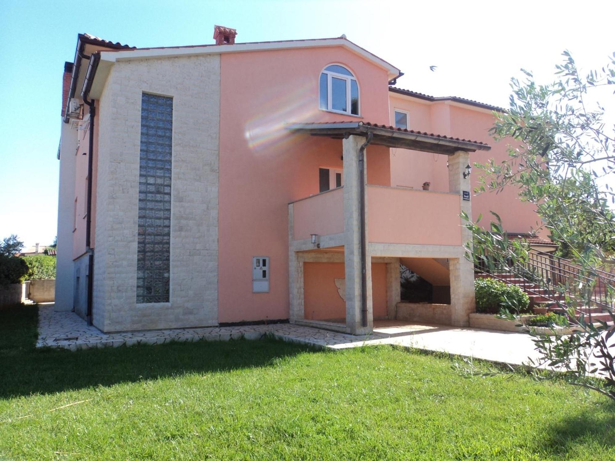 Apartments Vera Ližnjan Екстериор снимка