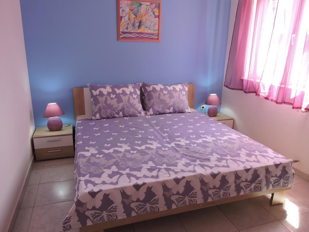 Apartments Vera Ližnjan Екстериор снимка
